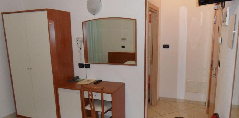 Hotel Odeon Cervia Esterno foto