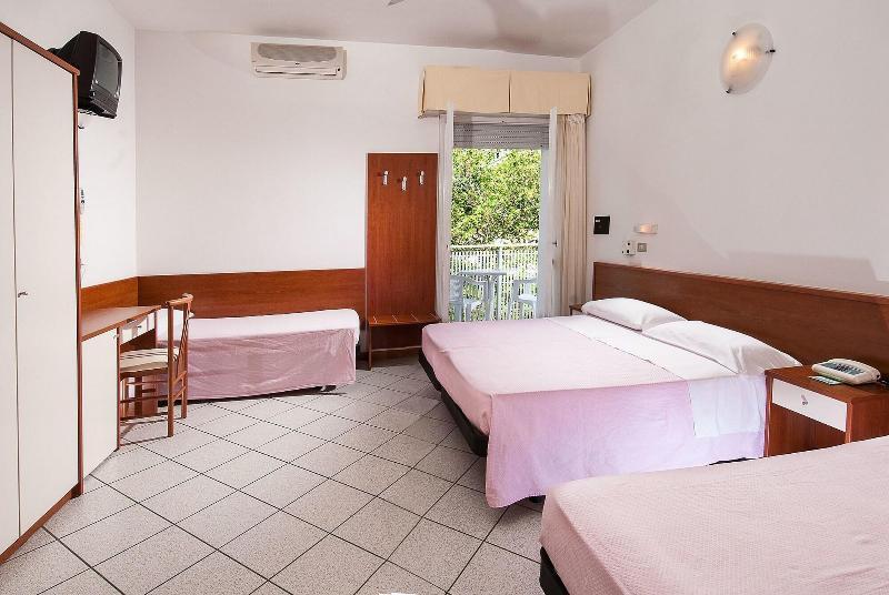 Hotel Odeon Cervia Esterno foto