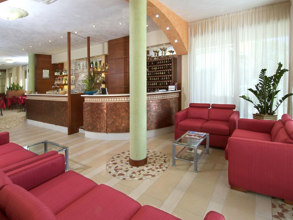 Hotel Odeon Cervia Esterno foto