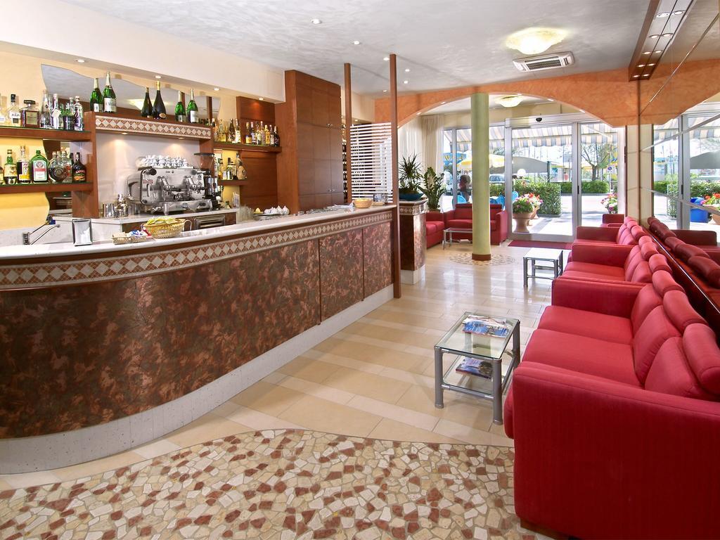 Hotel Odeon Cervia Esterno foto